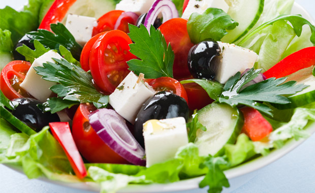 Operação barriga desinchada: duas saladas fáceis de fazer que desintoxicam