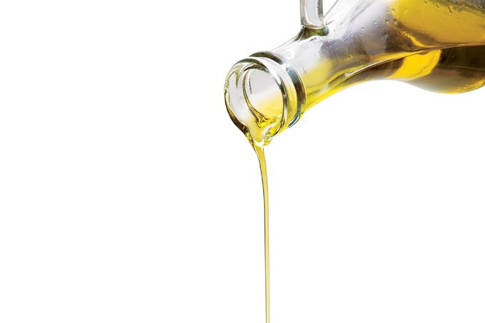 Cozinhar com azeite extravirgem ajuda a preservar nutrientes dos alimentos