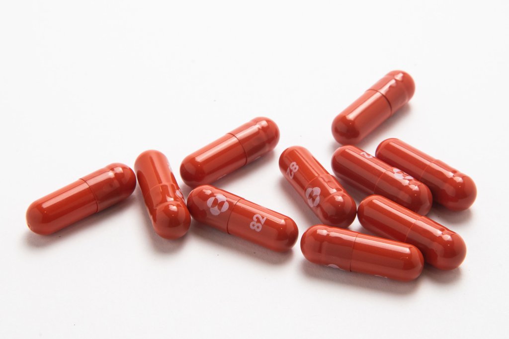 molnupravir Primeiro antiviral contra o coronavírus, da Merck