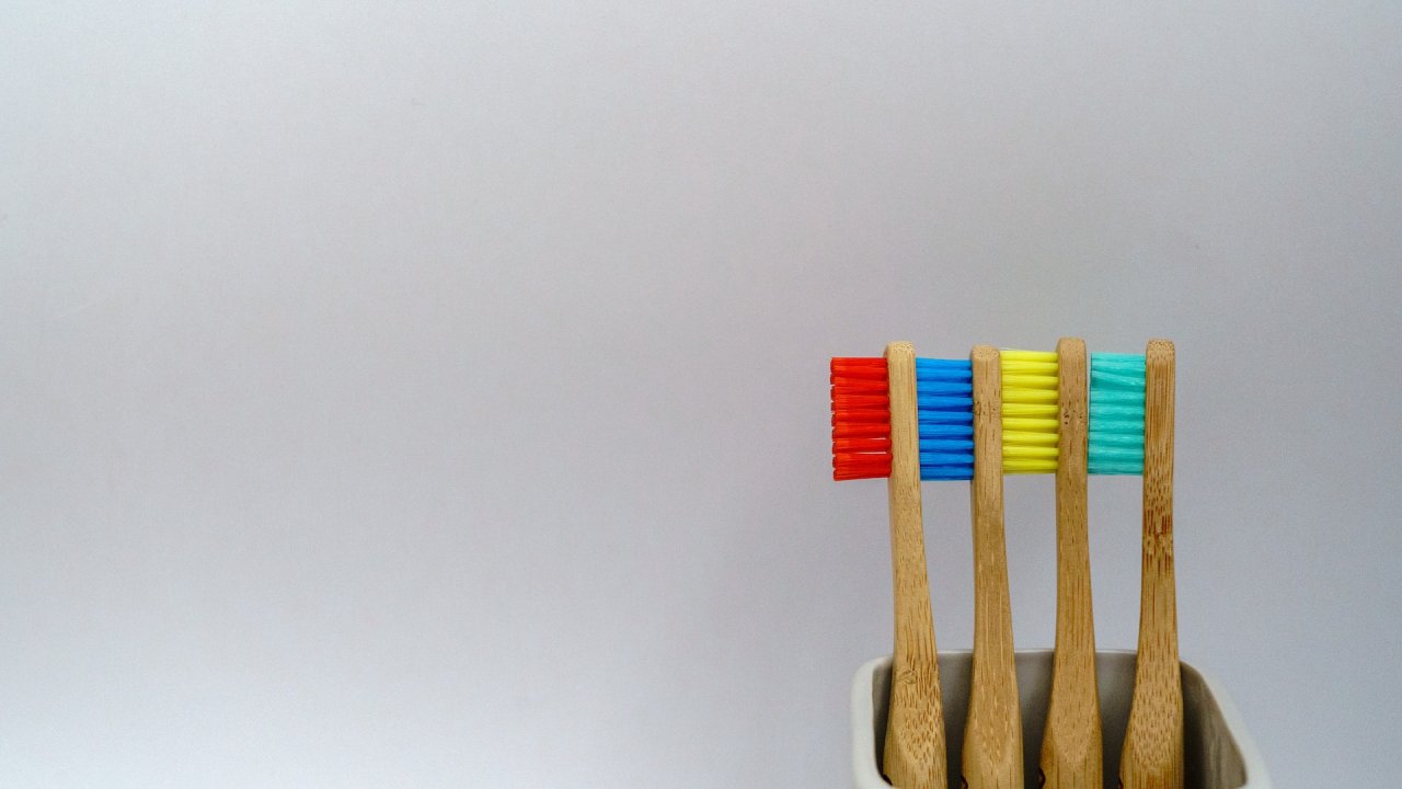 escovas de dentes