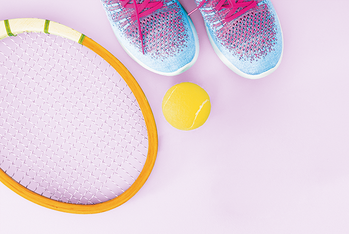 Freio nos pés nas quadras de tênis