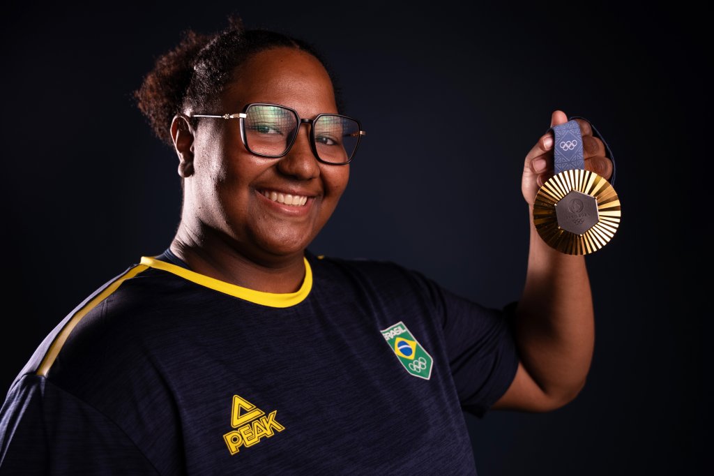 O ouro é da mulher negra, mas a realidade no Brasil é outra