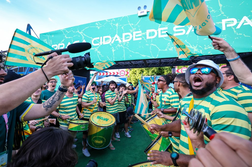 Efeito Olimpíadas: assistir a esportes com amigos faz bem