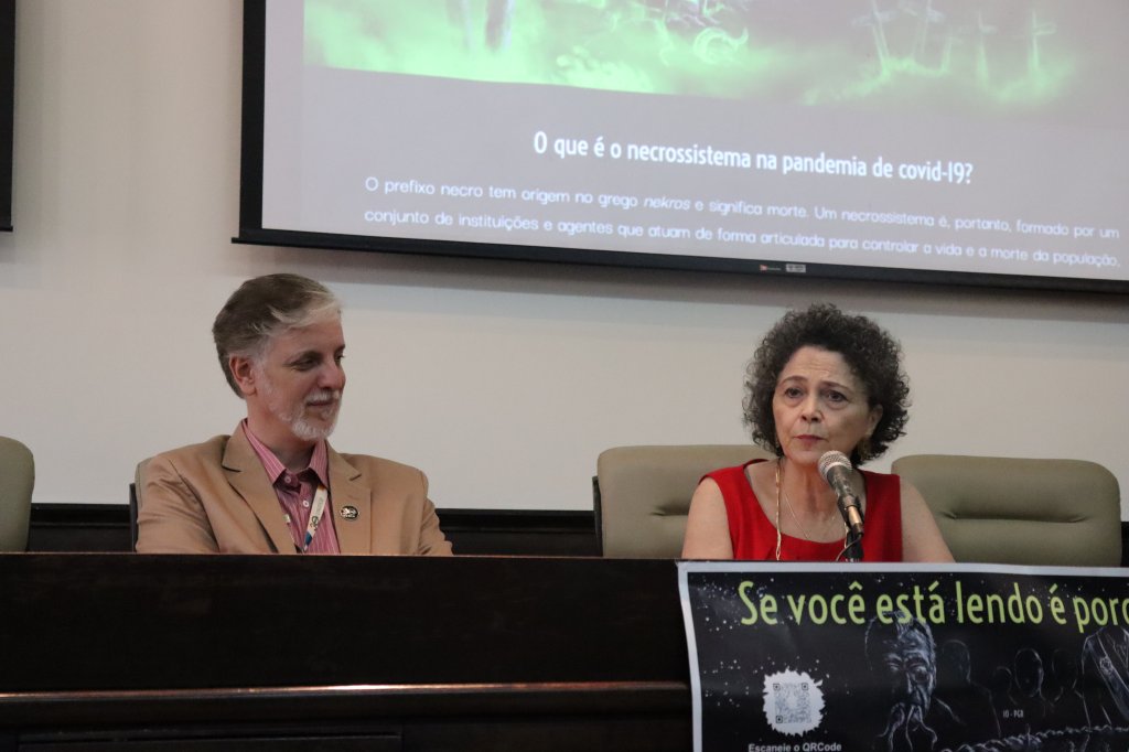 Acervo da pandemia evidencia “política de morte” adotada no Brasil