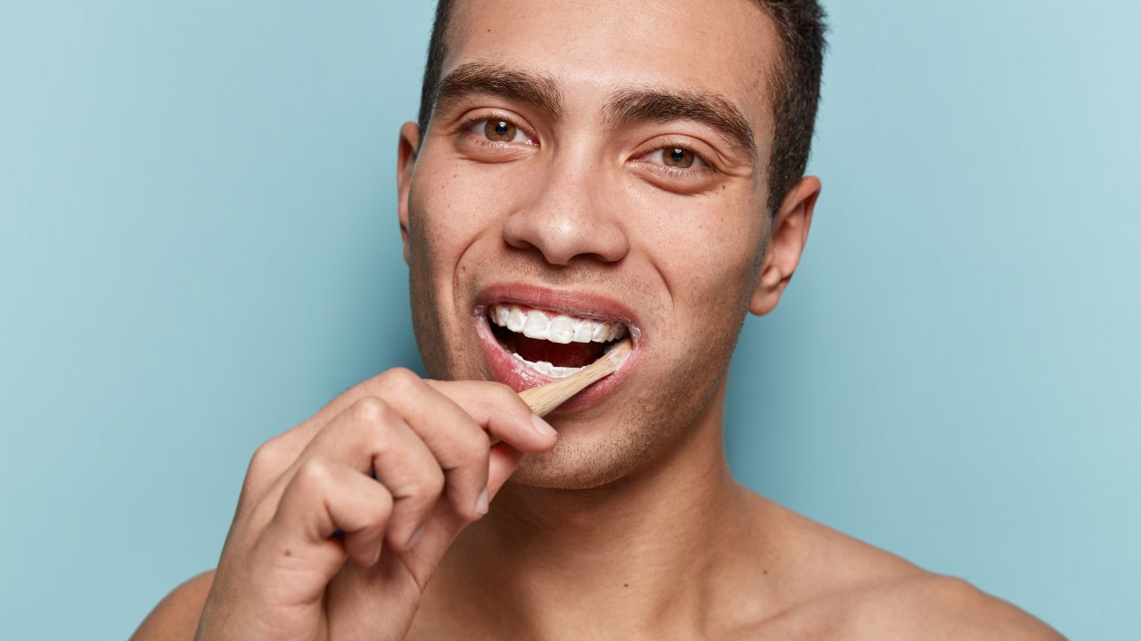 escovar-os-dentes-corretamente-como-fazer