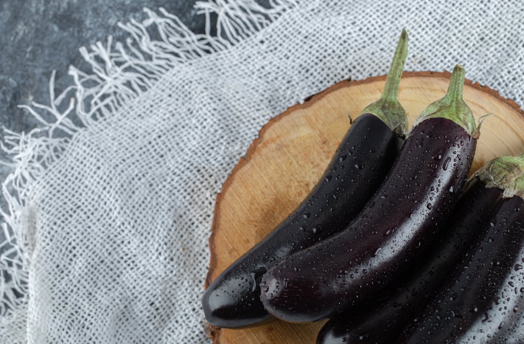 Água de berinjela serve para alguma coisa?