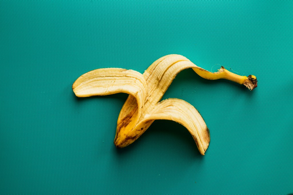 Chá da casca de banana: descubra se vale mesmo a pena fazer