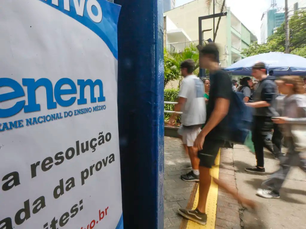 O que comer antes e durante o Enem e Fuvest: dicas de alimentação e “suco da memória”