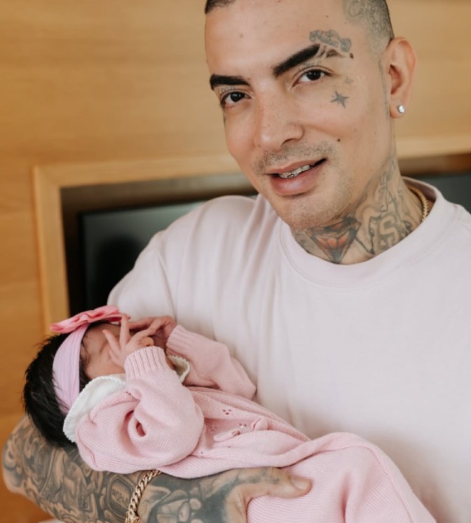 APLV: entenda a condição que afeta a filha de MC Guimê
