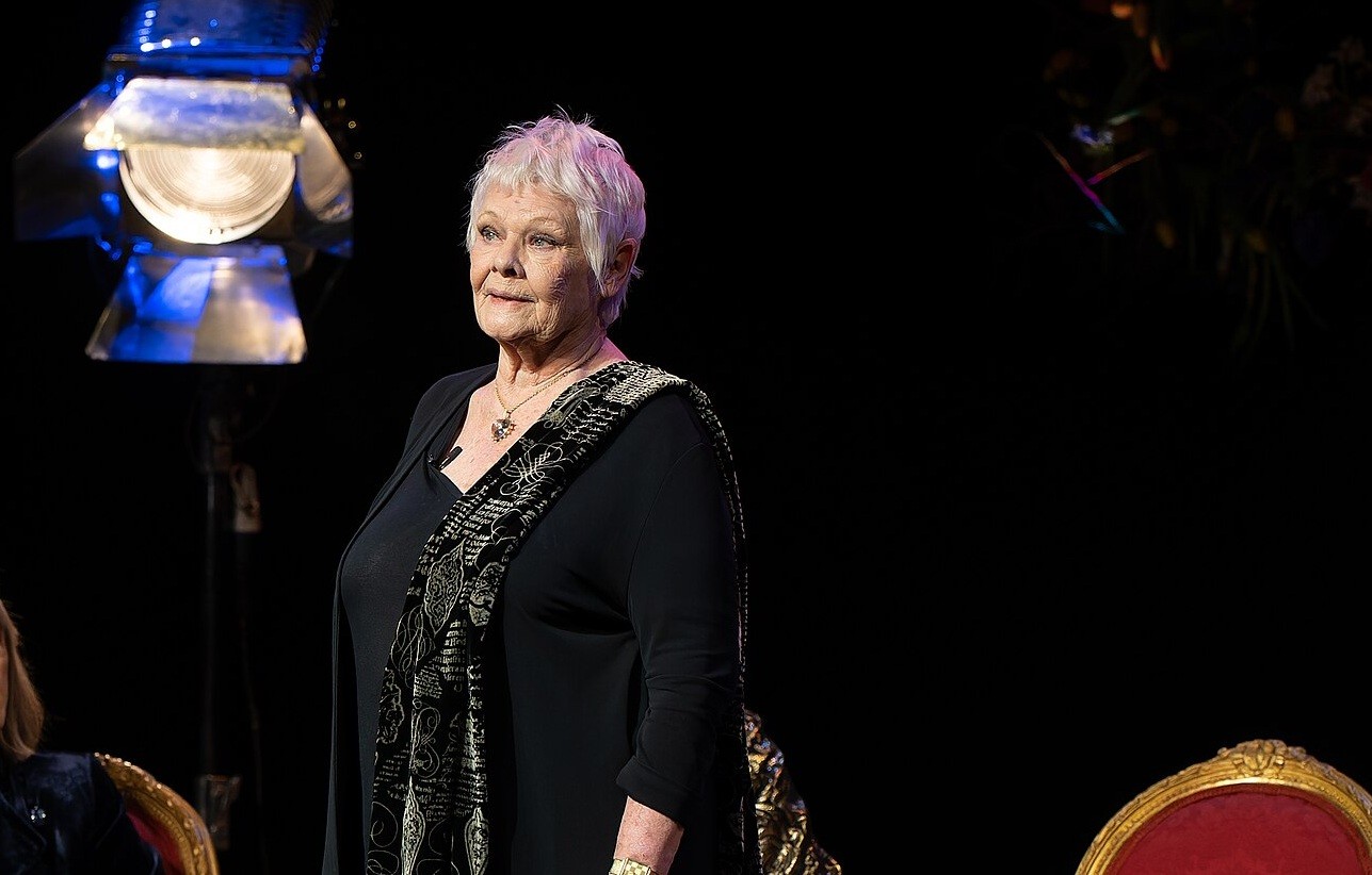 Judi Dench revela doença que interrompeu sua carreira